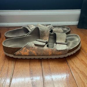 Rose Gold Birkenstocks. Size 9